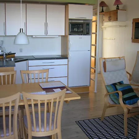 Tannishus Aparthotel 3*